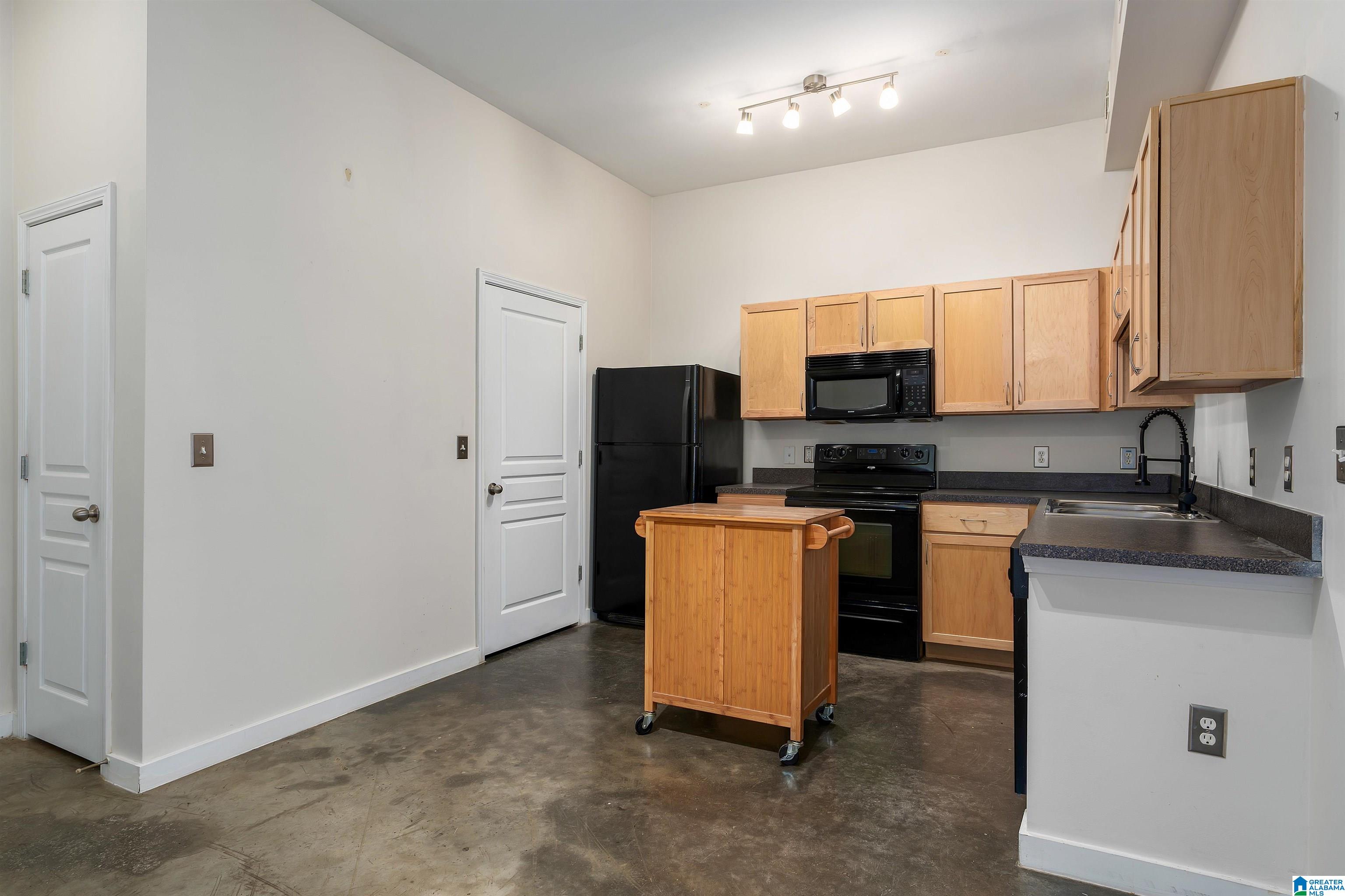 401 20th Street South, Unit 107 Birmingham, AL 35233 - Photo 5 of 36