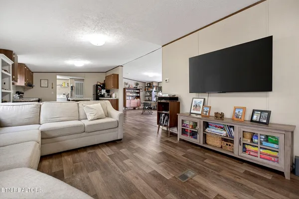 $269,000 | 550 North Center Point Acres, Walling, TN 38587