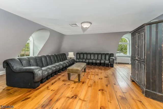 $3,995,000 | 312 Hamden Road, Annandale, NJ 08801