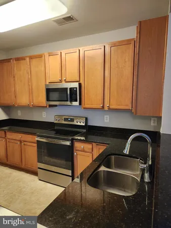 $1,835 | 6185 Willow Place, Unit 206, Bealeton, VA 22712