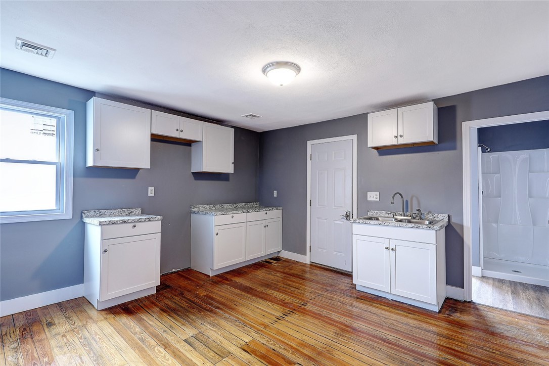 56 Felix Street Providence, RI 02908 - Photo 4 of 14