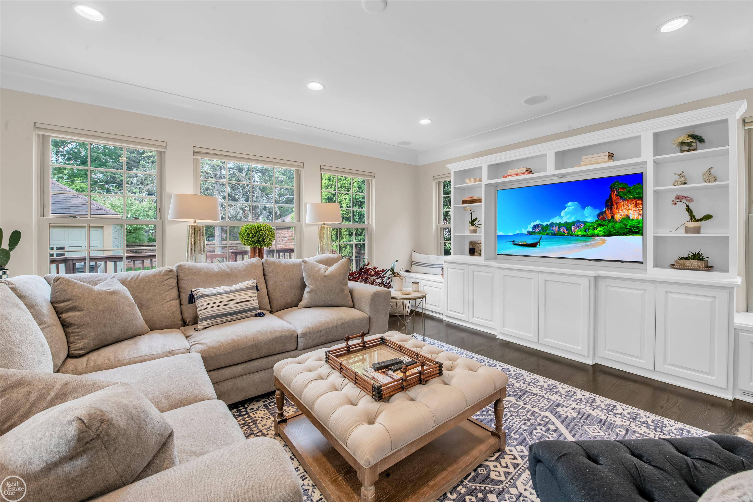 267 Moran Road Grosse Pointe, MI 48236 - Photo 16 of 42 50111427-15.JPG