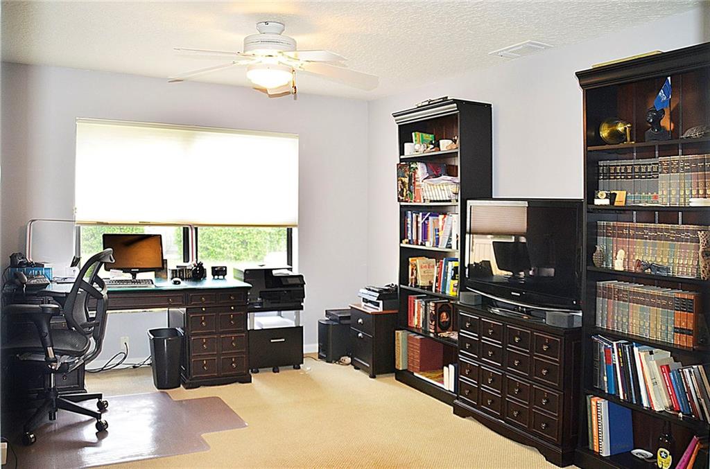 6476 Wood Lake Road Jupiter, FL 33458 - Photo 26 of 32 Guest Bedroom/Office