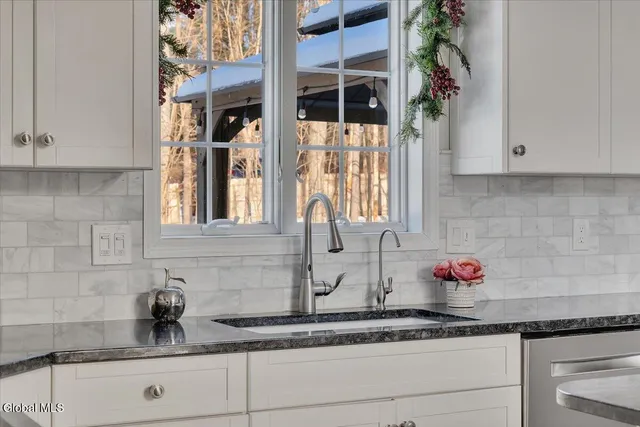 $725,000 | 26 Birch Hill Road, Clifton Park, NY 12019