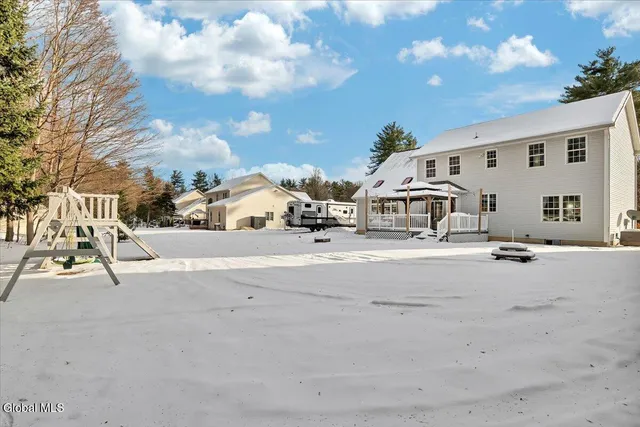 $725,000 | 26 Birch Hill Road, Clifton Park, NY 12019