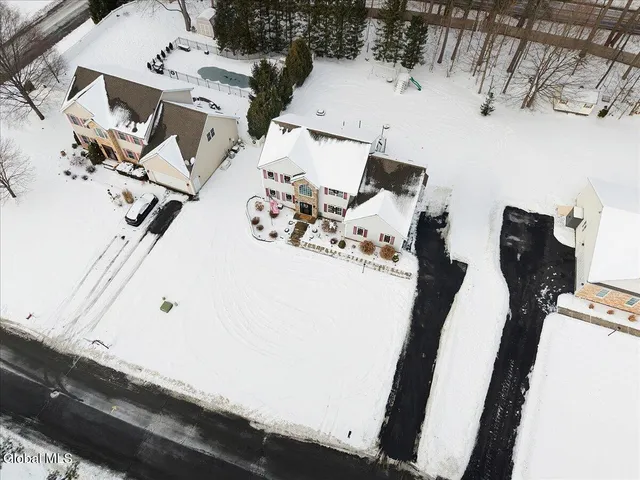 $725,000 | 26 Birch Hill Road, Clifton Park, NY 12019