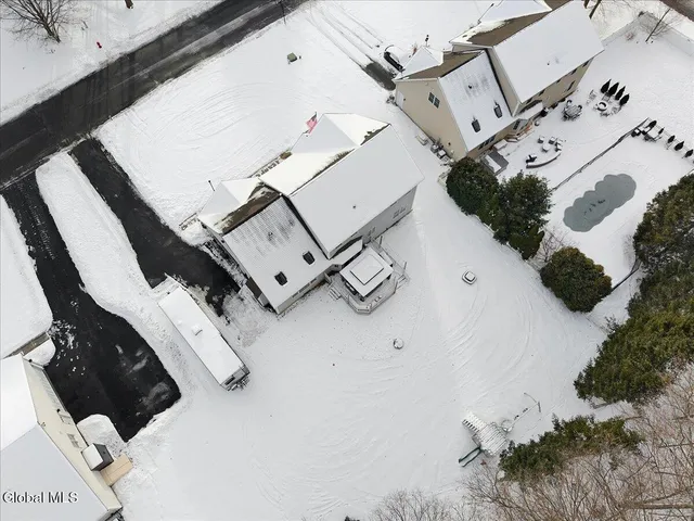 $725,000 | 26 Birch Hill Road, Clifton Park, NY 12019