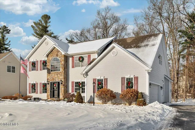 $725,000 | 26 Birch Hill Road, Clifton Park, NY 12019