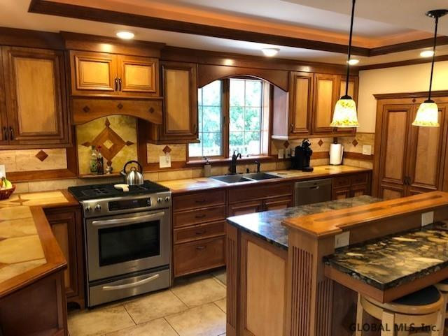 7 Flora Circle Rensselaer, NY 12144 - Photo 12 of 38 Photo 12