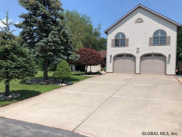 7 Flora Circle Rensselaer, NY 12144 - Photo 4 of 38 Photo 4