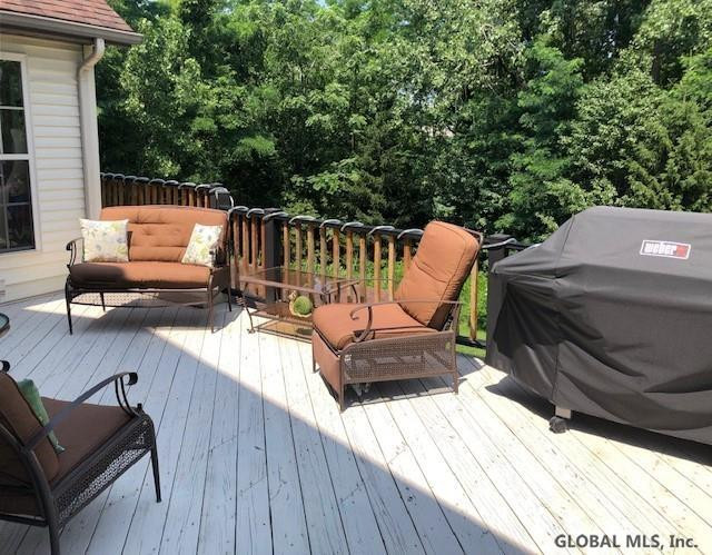 7 Flora Circle Rensselaer, NY 12144 - Photo 9 of 38 Photo 9