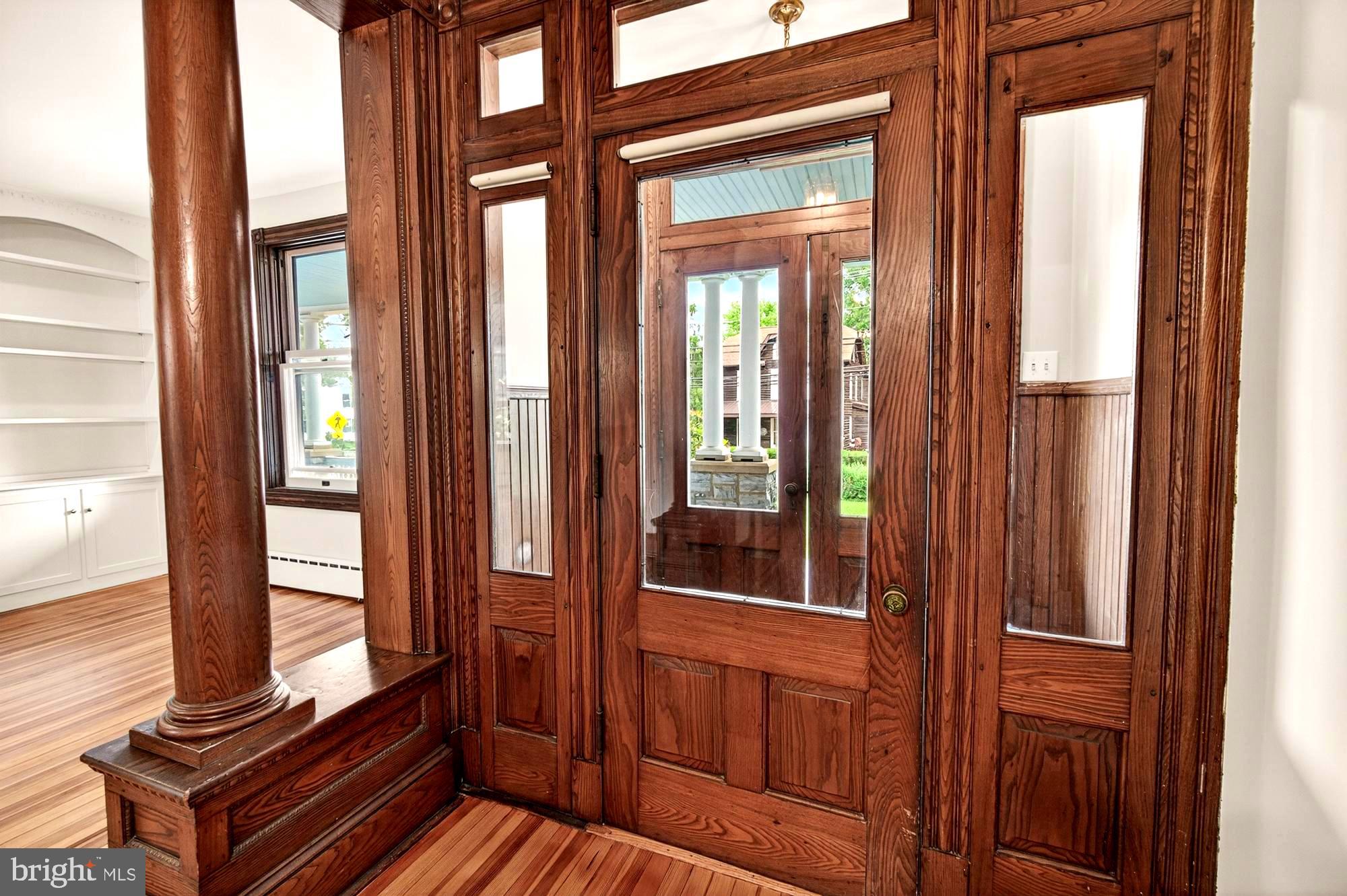 18040 Barnesville Road Barnesville, MD 20838 - Photo 29 of 101 Original wood craftsmanship everywhere!