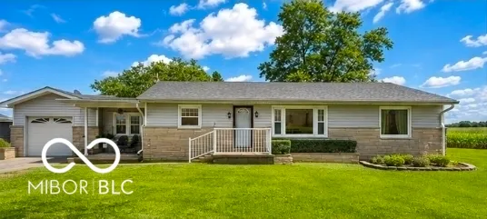 $379,900 | 2704 East County Road 50 North, Greencastle, IN 46135
