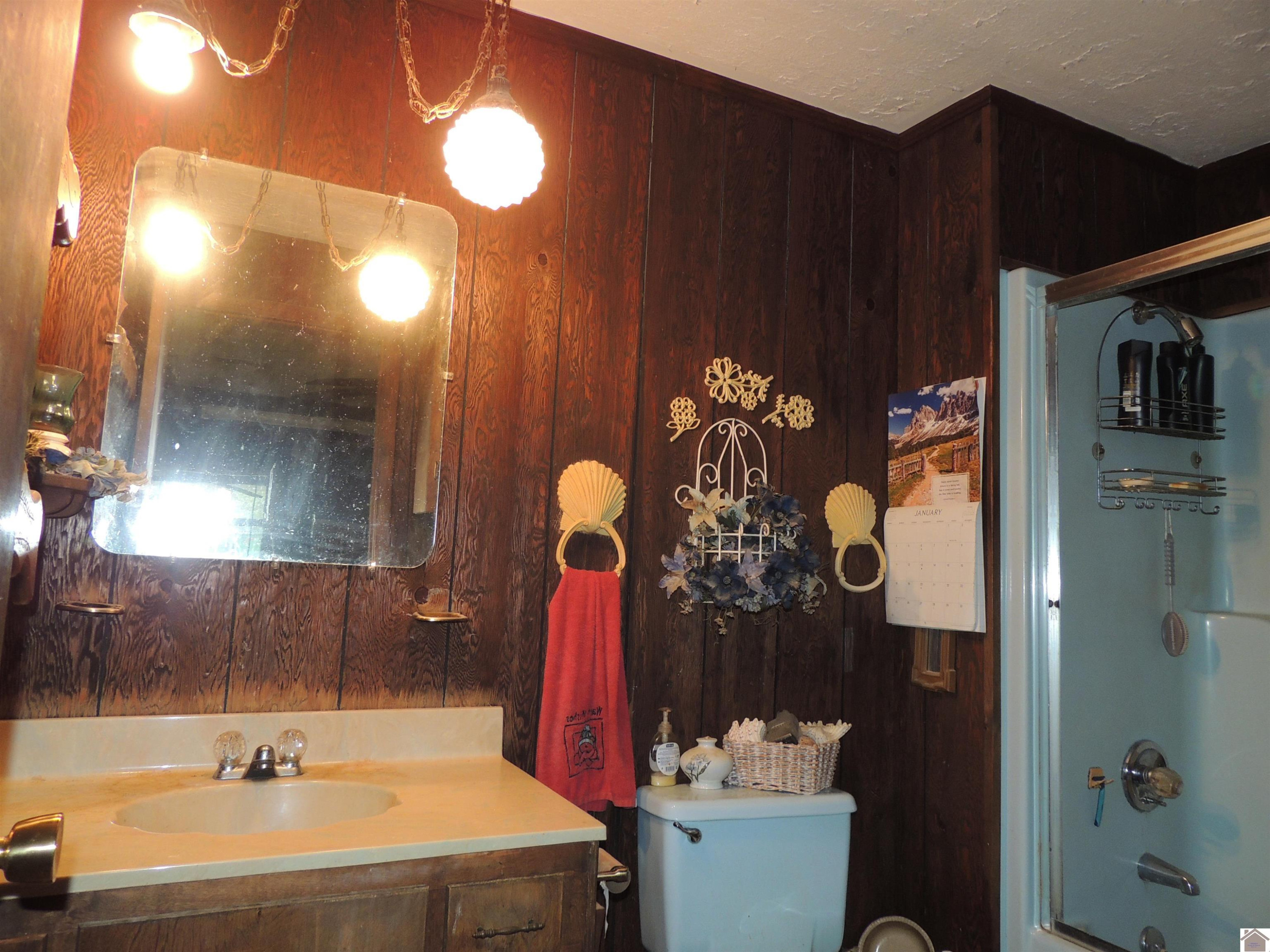 616 Stewart Road Wingo, KY 42088 - Photo 13 of 19 BATH #2