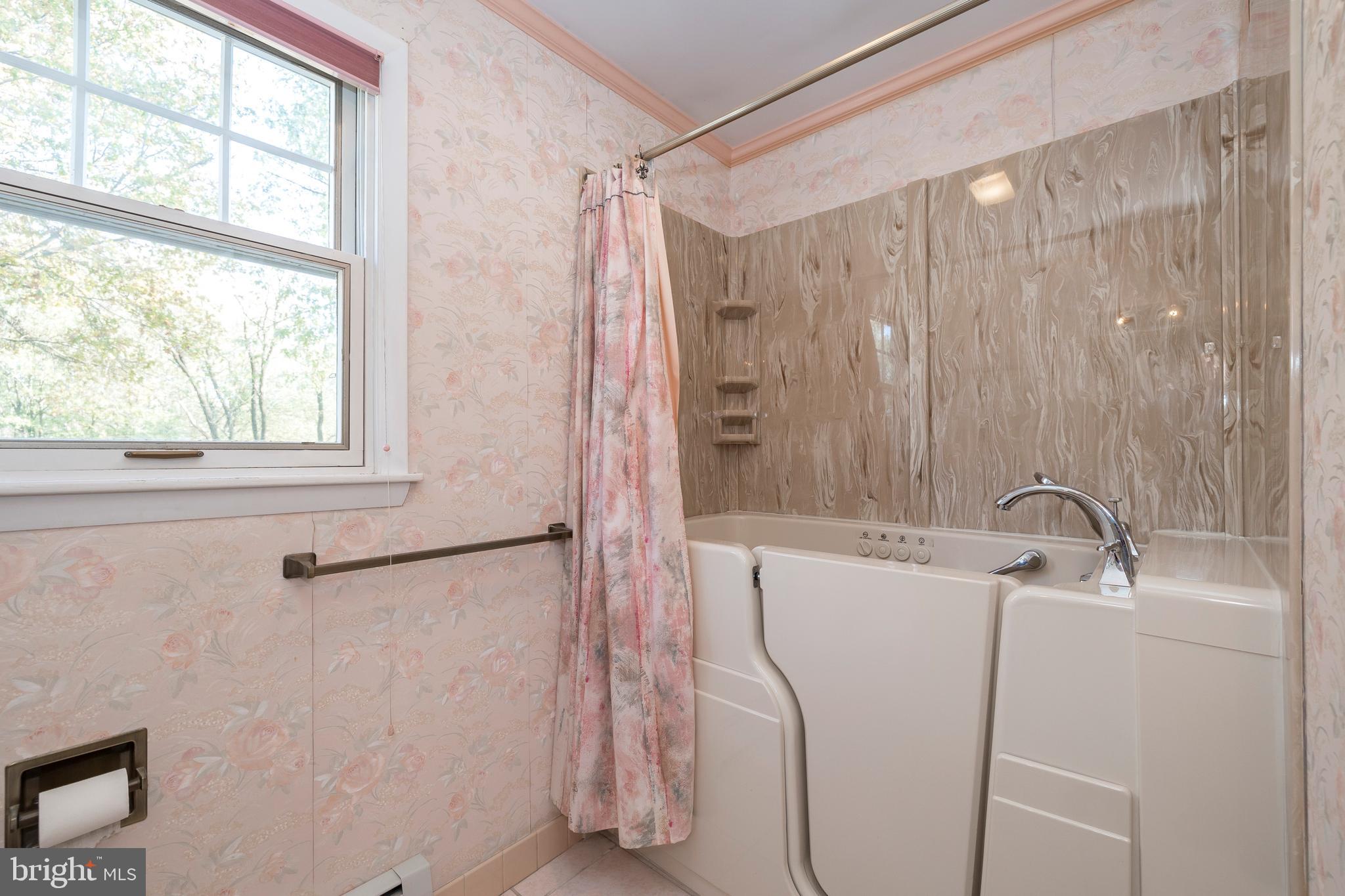 2017 Line Lexington Road Hatfield, PA 19440 - Photo 22 of 37 Hall Bathroom with walk in whirlpool Tub