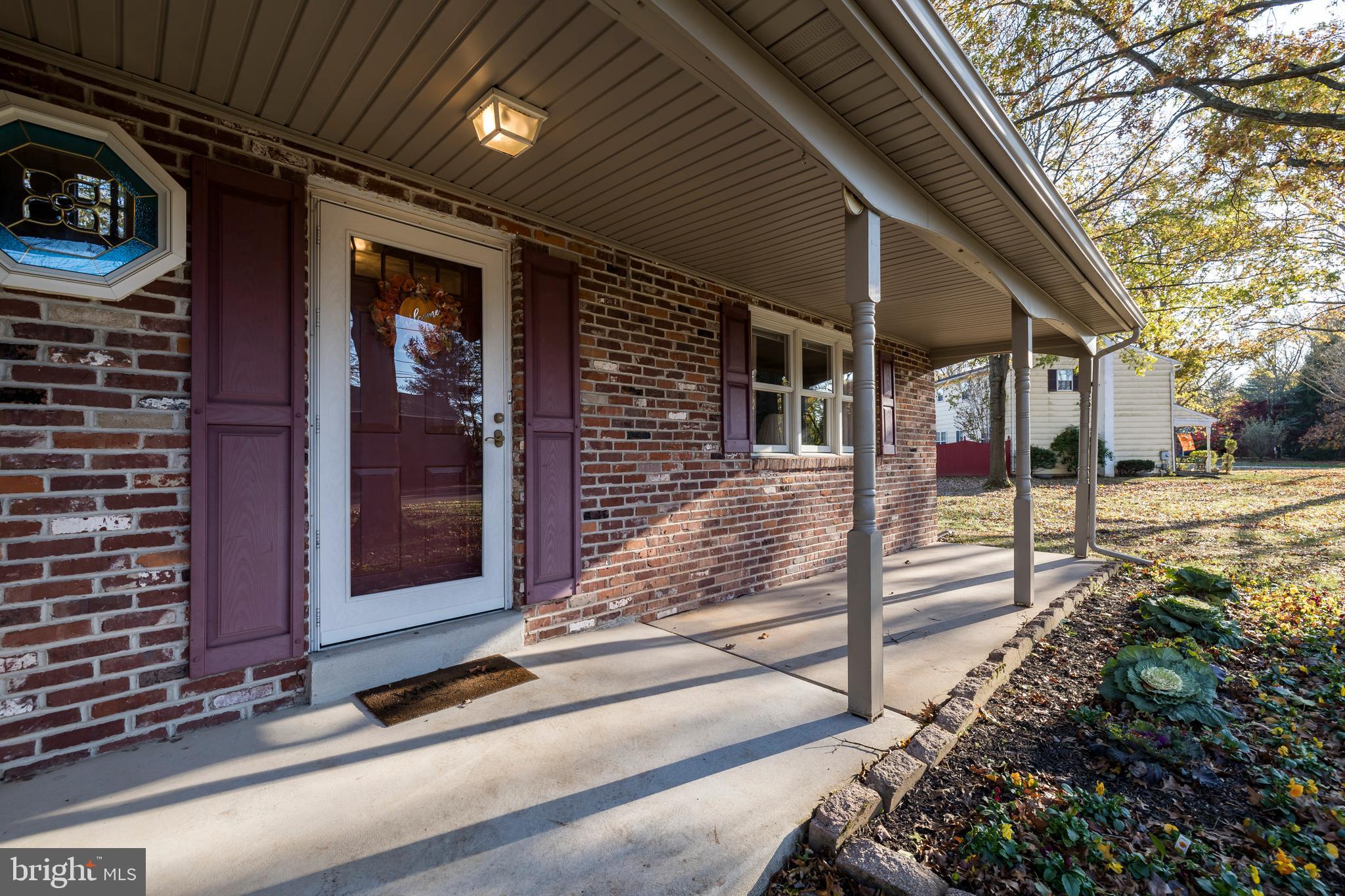 2017 Line Lexington Road Hatfield, PA 19440 - Photo 4 of 37 Front Porch & Entry