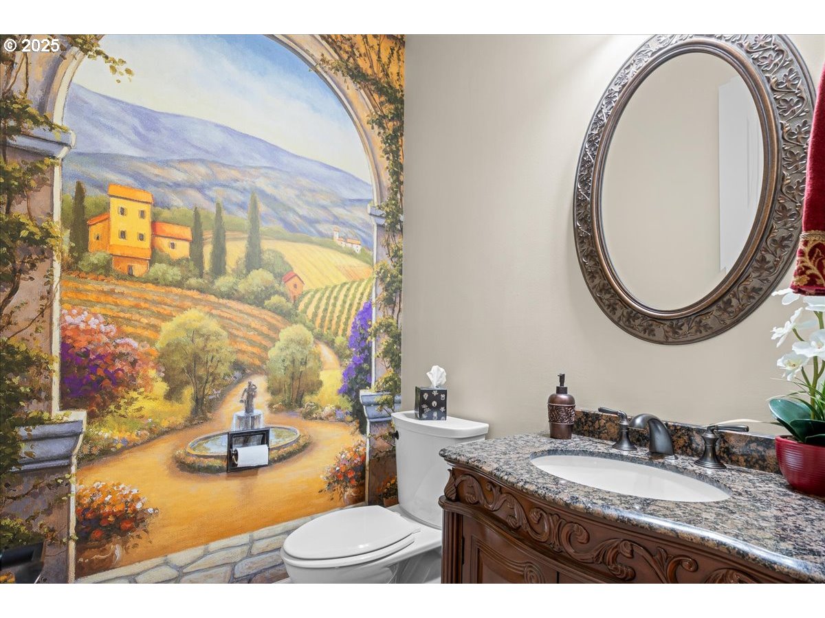 32221 Southwest Boones Bend Road Wilsonville, OR 97070 - Photo 18 of 48 Bathroom