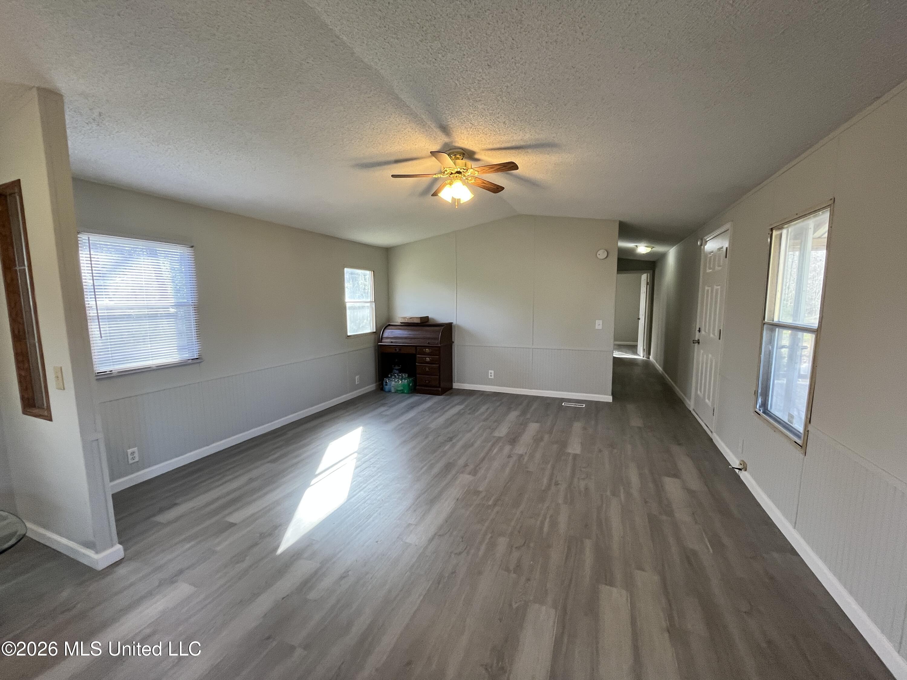 2561 Bowmantown Road Coldwater, MS 38618 - Photo 11 of 19 IMG_5644