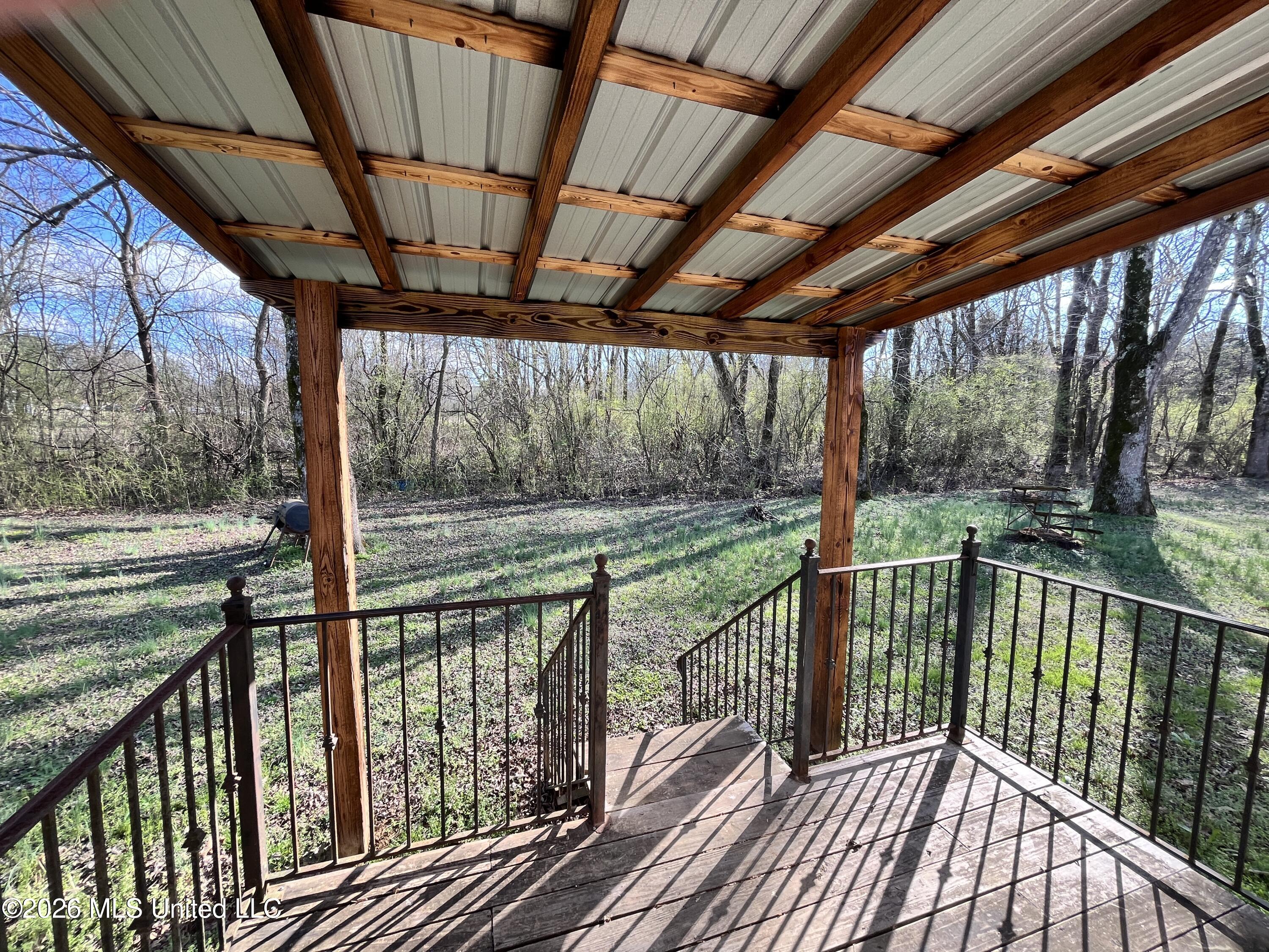 2561 Bowmantown Road Coldwater, MS 38618 - Photo 7 of 19 20260308_213100965_iOS