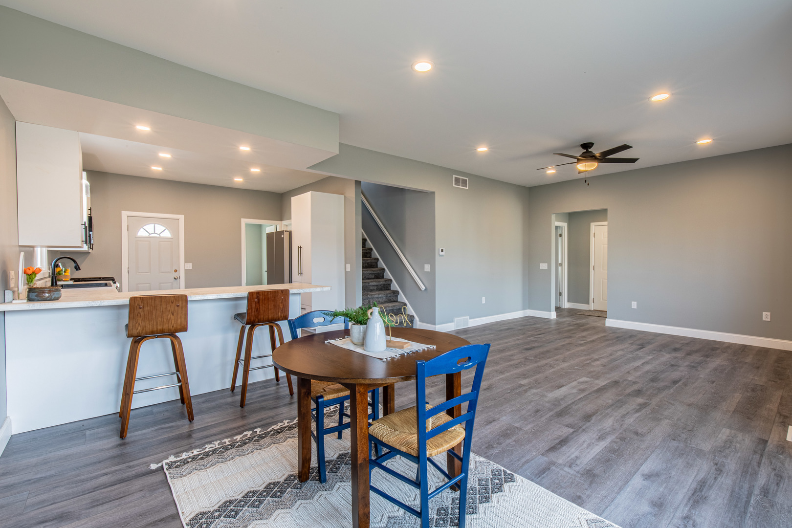 204 East South Street Sheffield, IL 61361 - Photo 6 of 30 a view of a livingroom with furniture and wooden floor