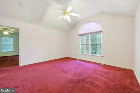 a view of walk in closet