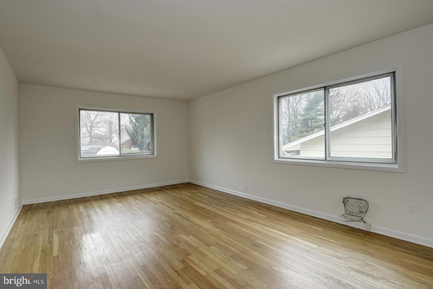 3902 Ilford Road Silver Spring, MD 20906 - Photo 11 of 26 Interior (General)