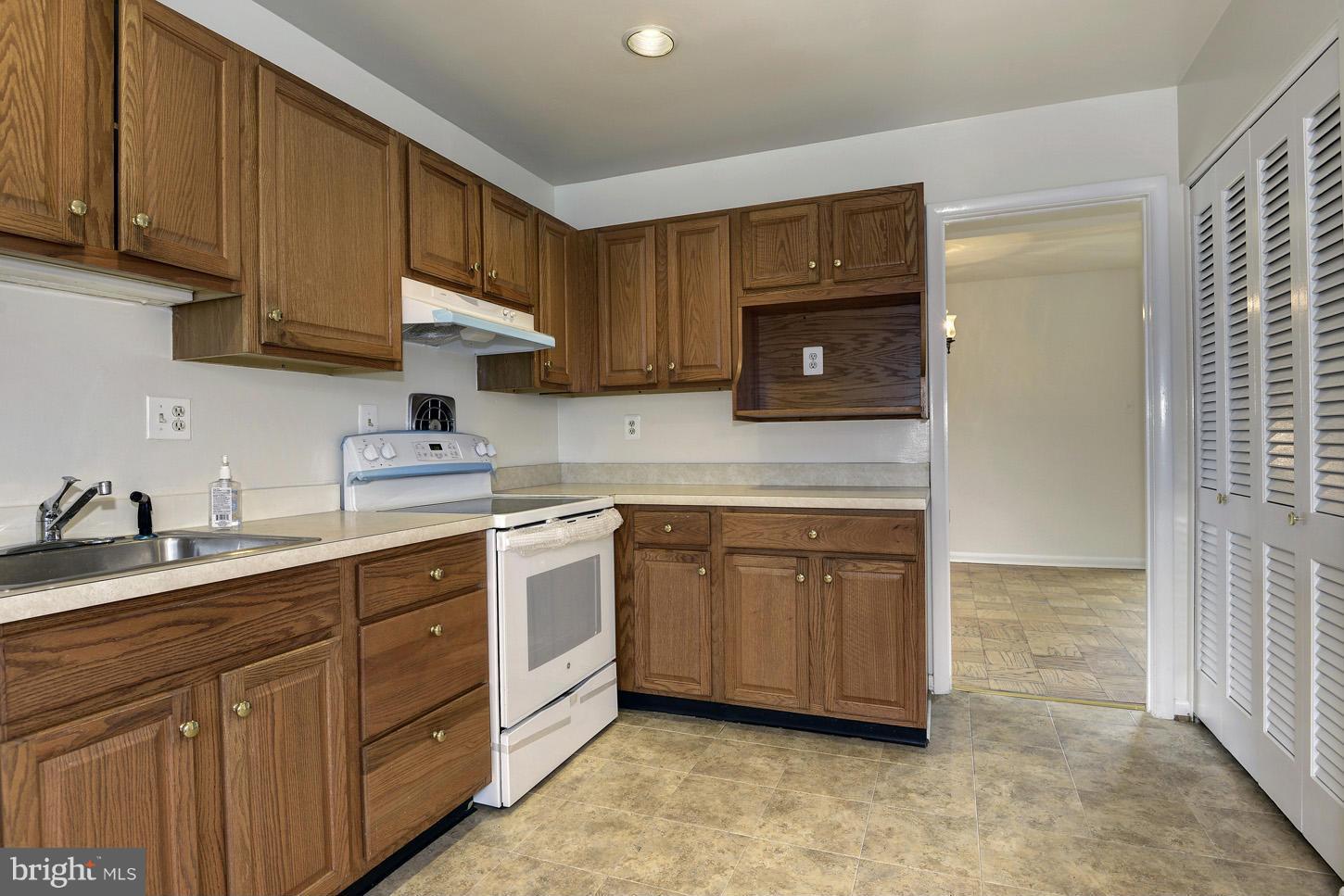 3902 Ilford Road Silver Spring, MD 20906 - Photo 5 of 26 Kitchen