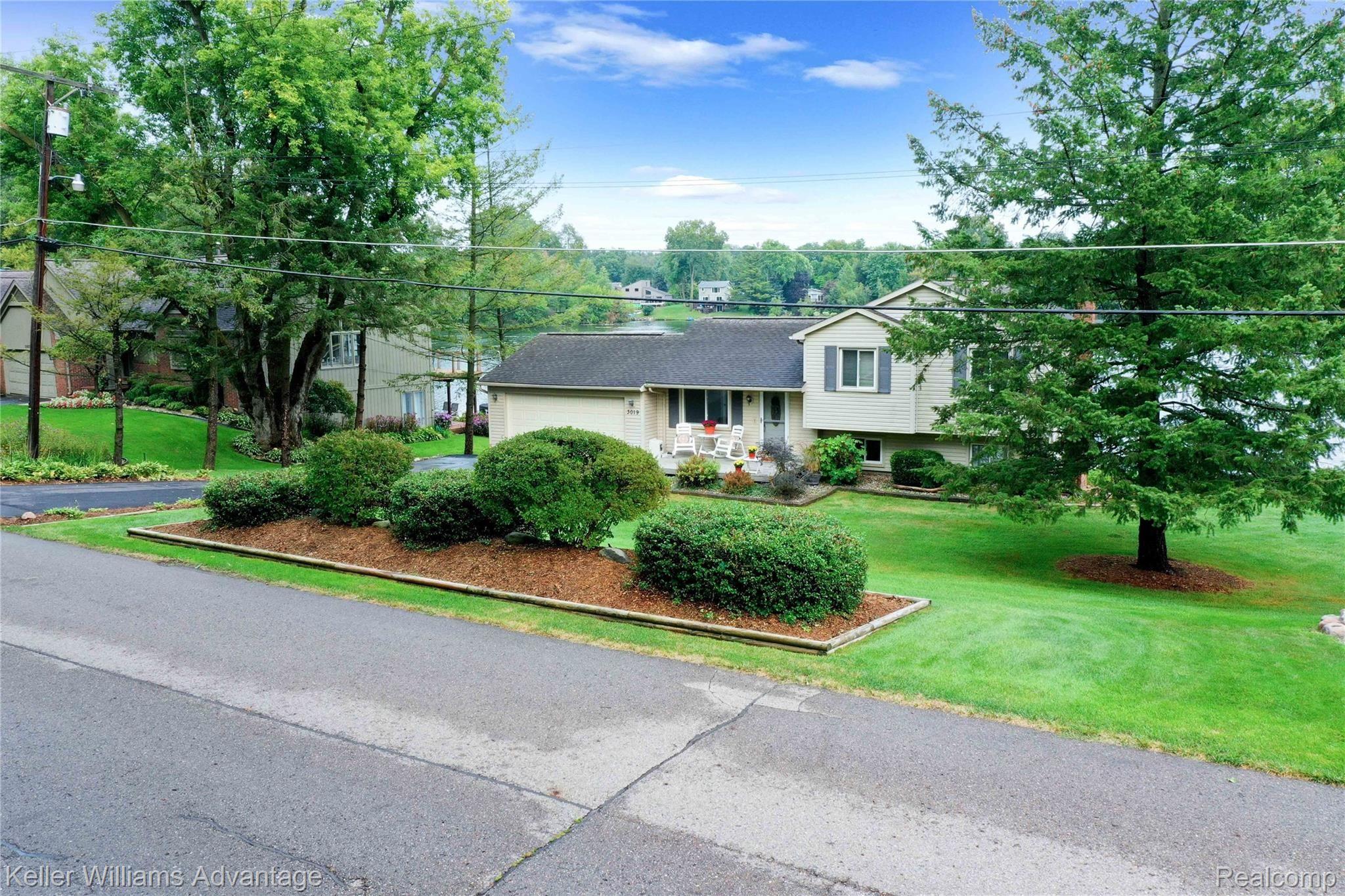 3019 Ripple Way White Lake, MI 48383 - Photo 41 of 47 DJI_0662.jpg