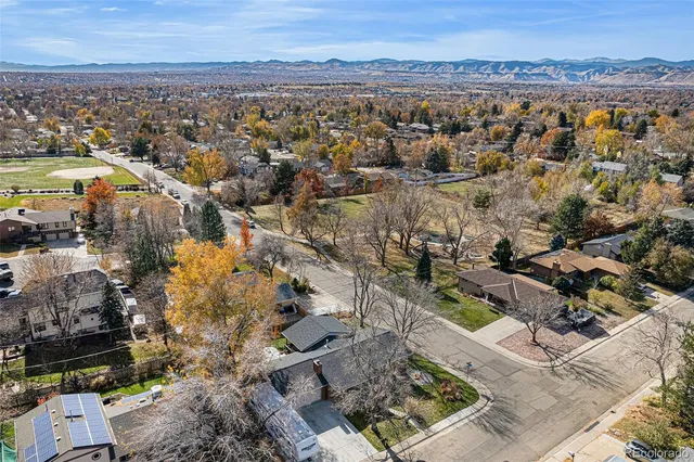 an aerial view of residential building and lake view