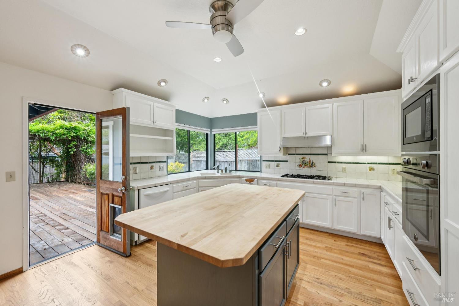 8610 Graton Road Sebastopol, CA 95472 - Photo 20 of 86