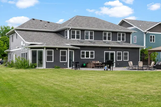 $699,900 | 4307 Bellgrove Lane, Madison, WI 53704