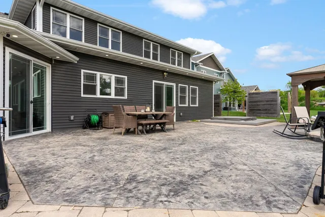 $699,900 | 4307 Bellgrove Lane, Madison, WI 53704