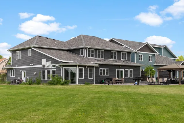 $699,900 | 4307 Bellgrove Lane, Madison, WI 53704