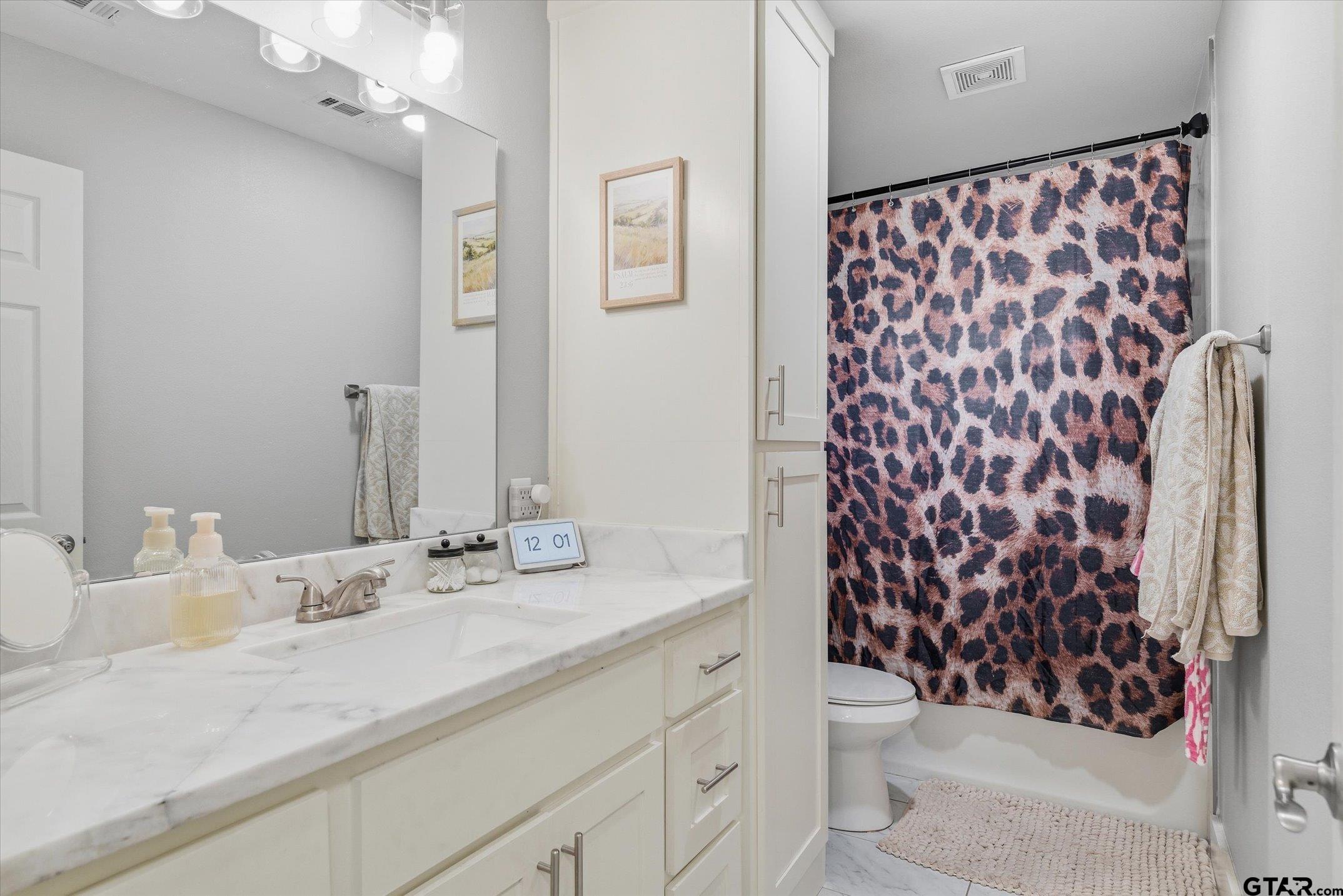 2422 Old Omen Road Tyler, TX 75701 - Photo 21 of 39 Gallery Image 21