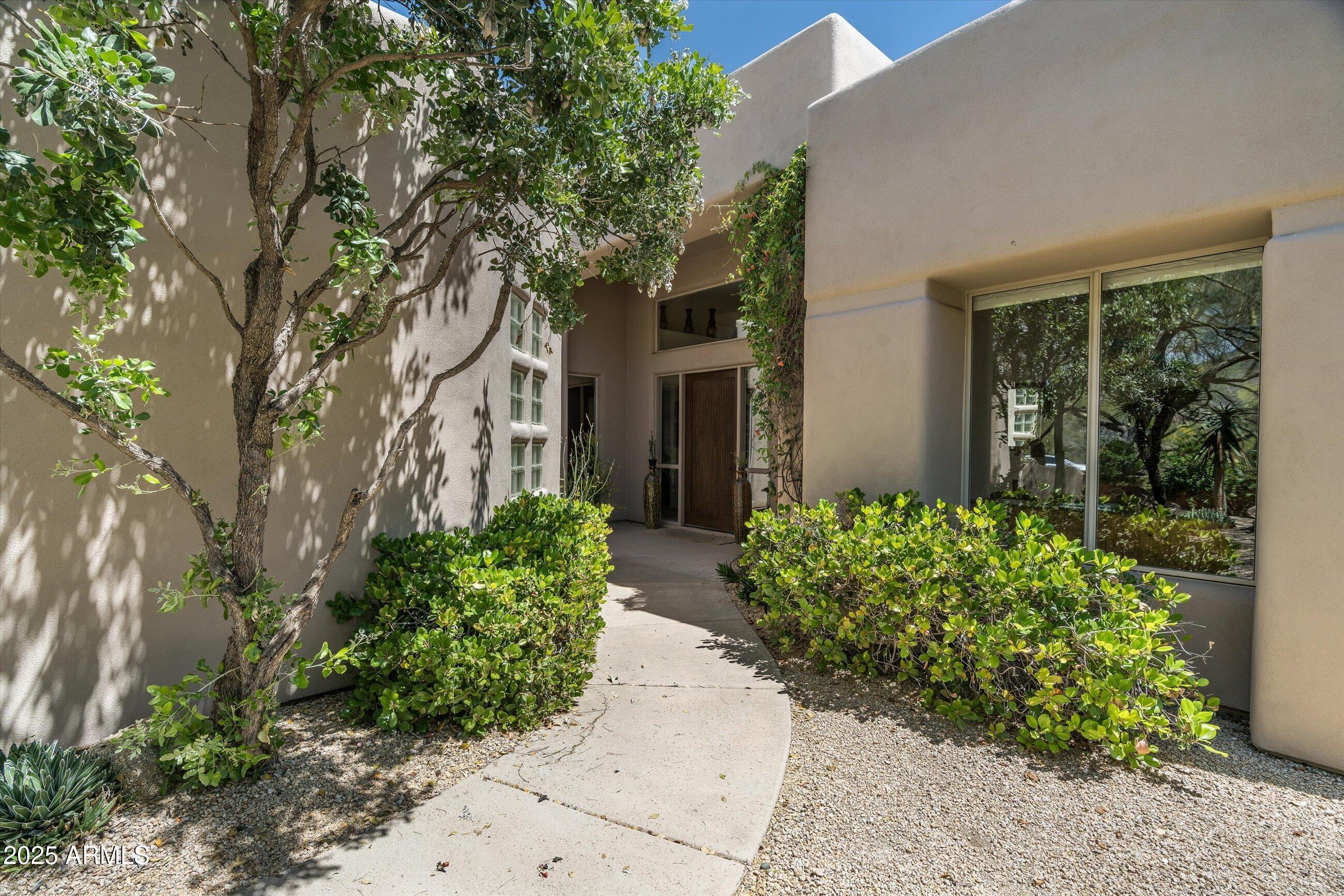 34221 North Boulders Parkway Scottsdale, AZ 85266 - Photo 4 of 31