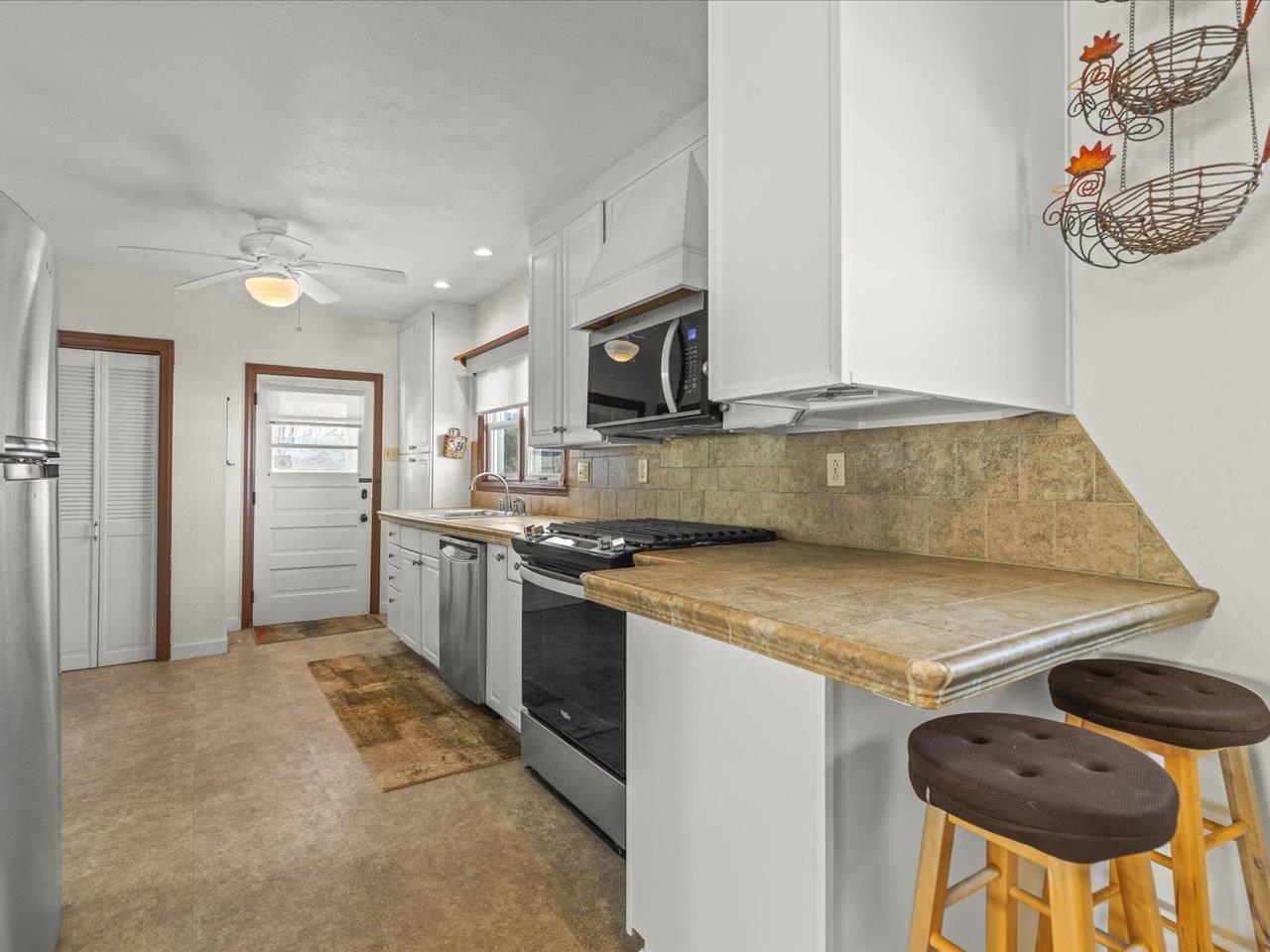 5165 Browns Beach Road Rockford, IL 61103 - Photo 16 of 72