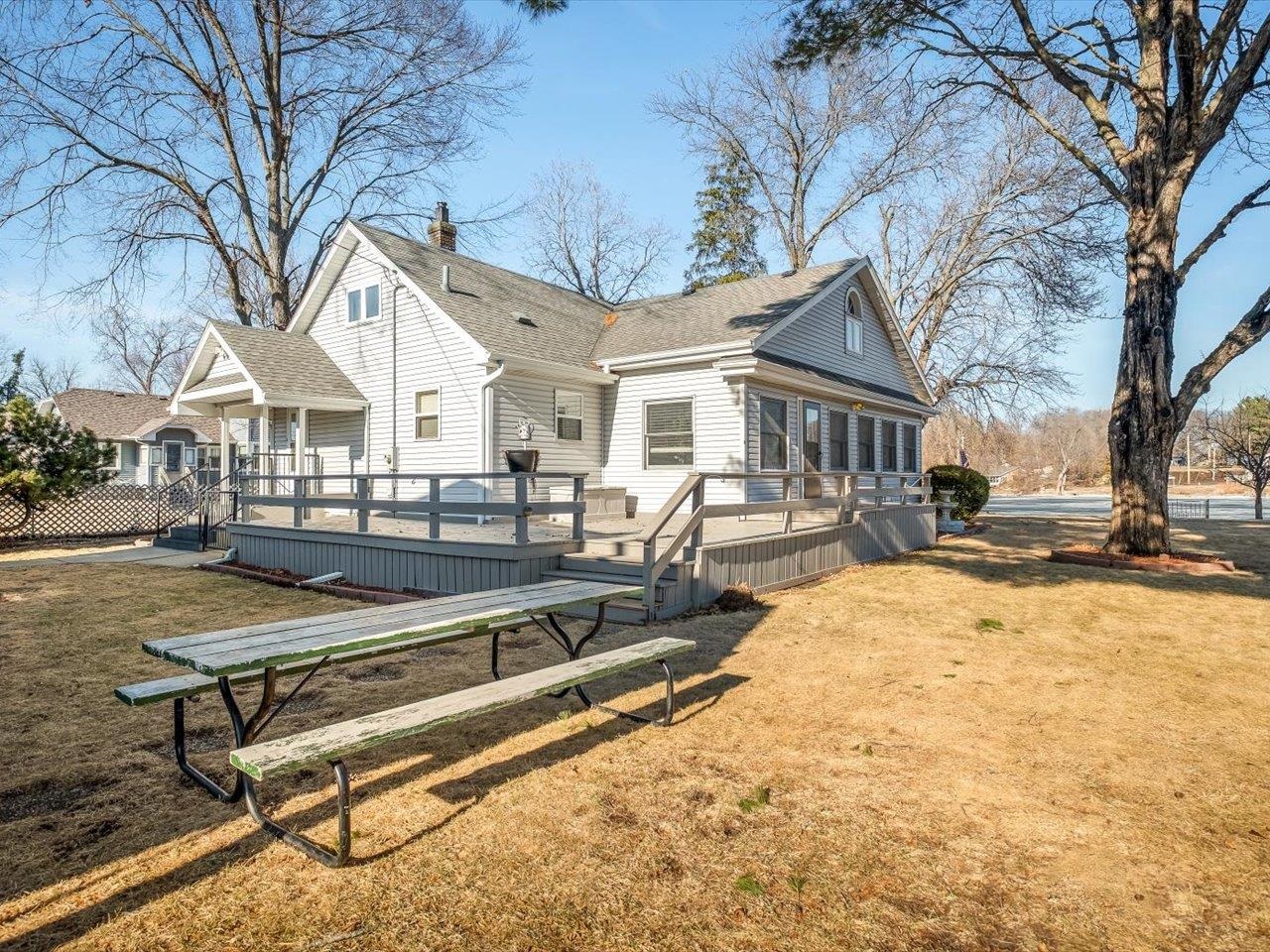 5165 Browns Beach Road Rockford, IL 61103 - Photo 5 of 72