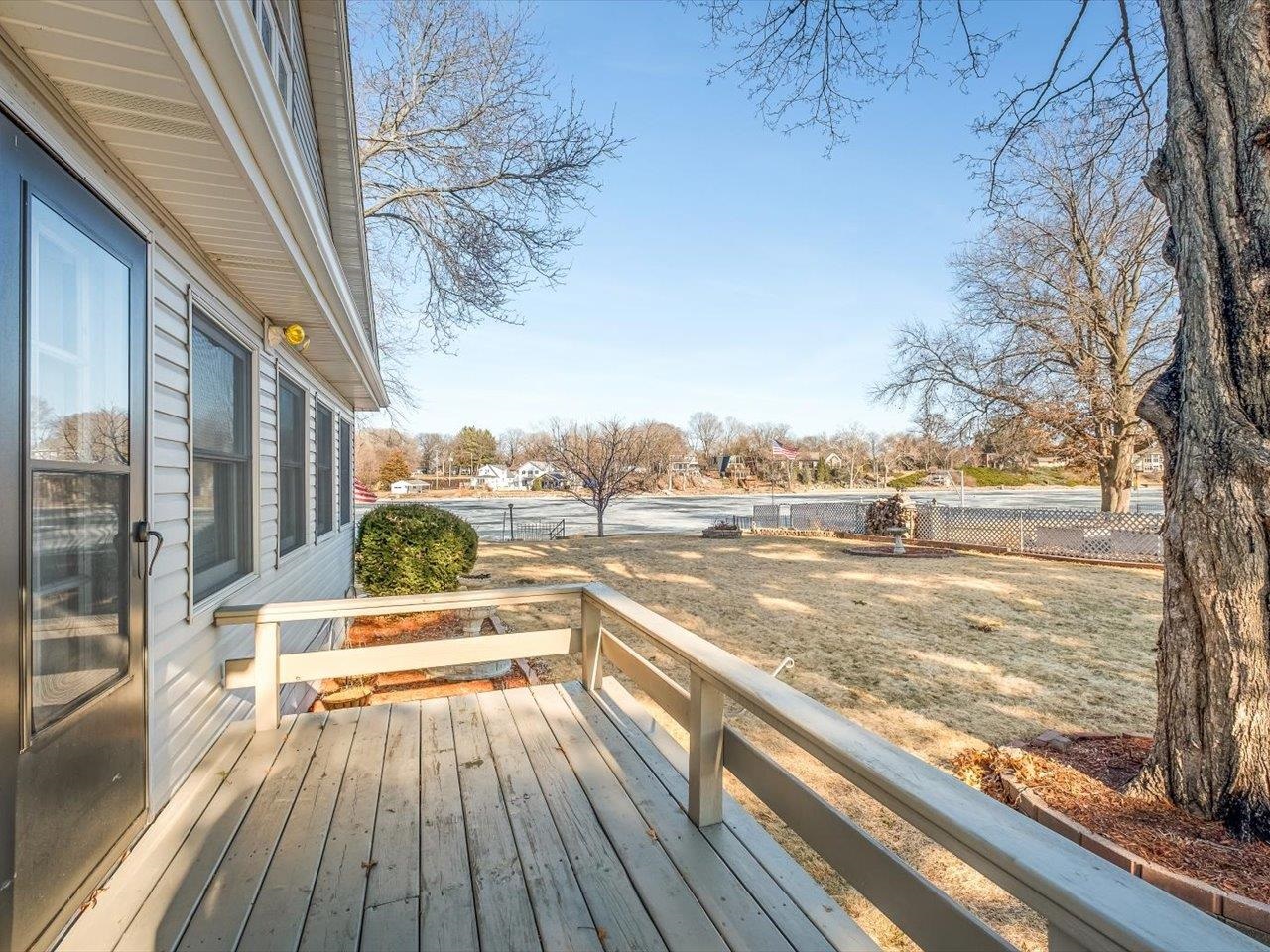 5165 Browns Beach Road Rockford, IL 61103 - Photo 7 of 72