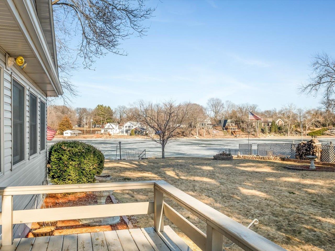 5165 Browns Beach Road Rockford, IL 61103 - Photo 8 of 72