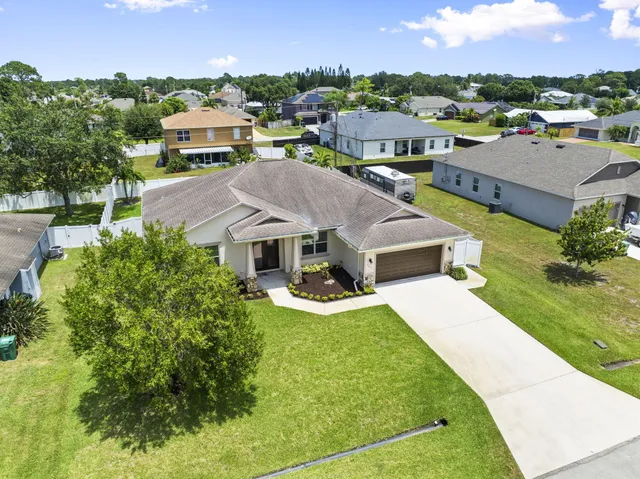 $499,900 | 1411 Southwest Hackensack Avenue, Port St. Lucie, FL 34953