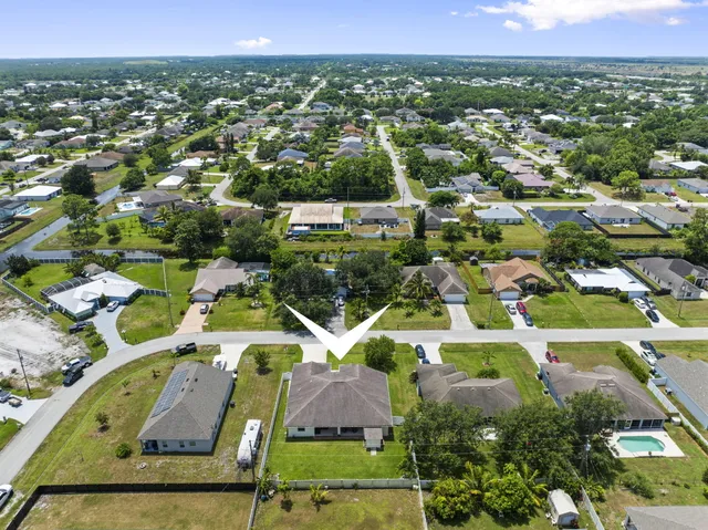 $499,900 | 1411 Southwest Hackensack Avenue, Port St. Lucie, FL 34953