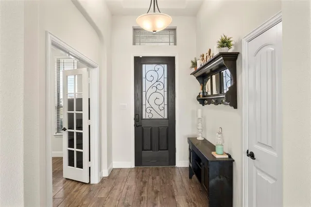 $638,000 | 241 Crosswind Drive, Waxahachie, TX 75167