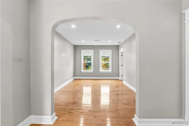 $1,400 | 2342 Seneca Street, Unit RIGHT, Buffalo, NY 14210