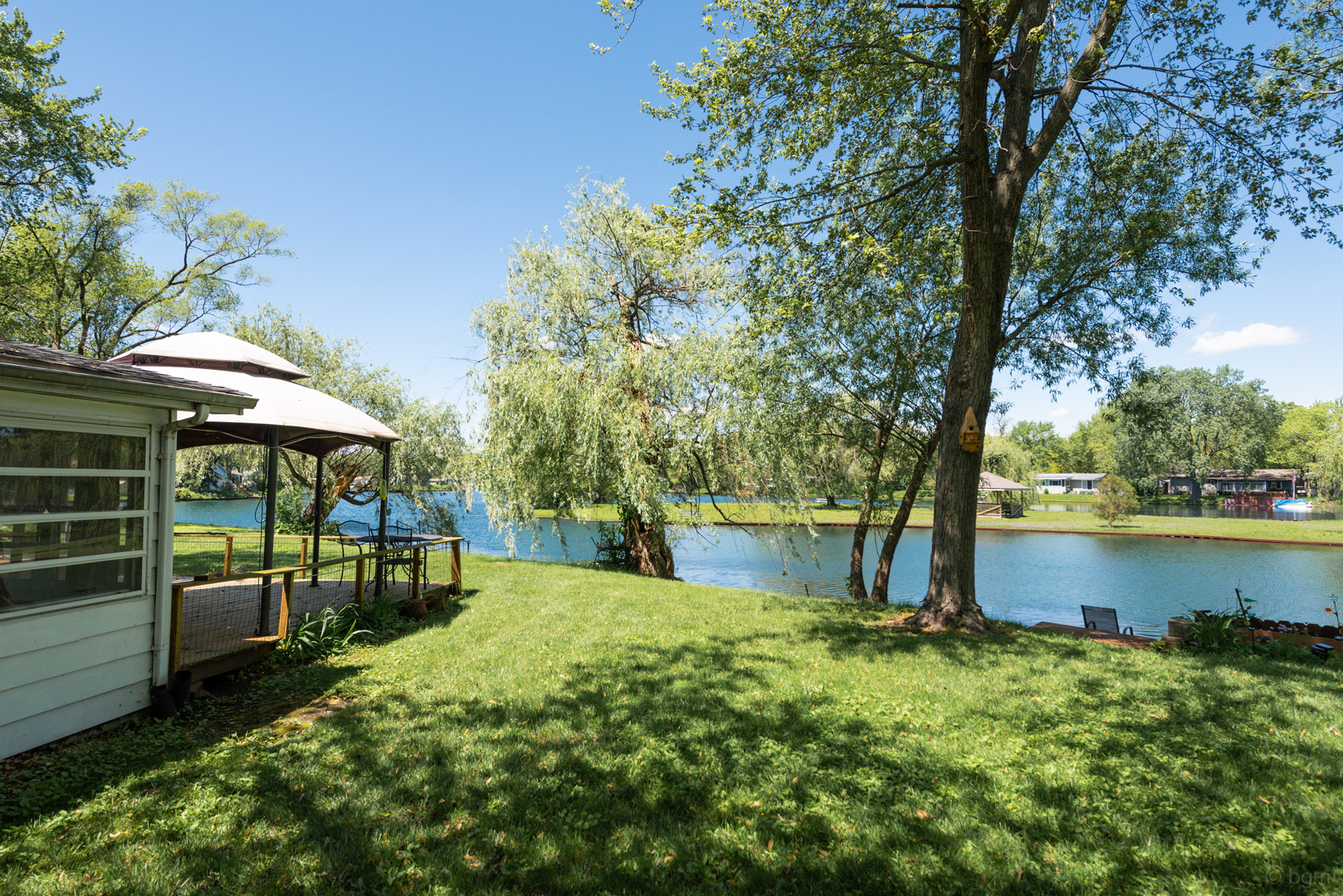 1110 Lakewood Road Elgin, IL 60123 - Photo 21 of 24 a view of a backyard with sitting area