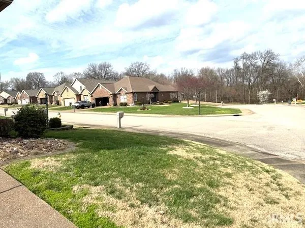 $346,900 | 2901 Betsy Court, Evansville, IN 47720