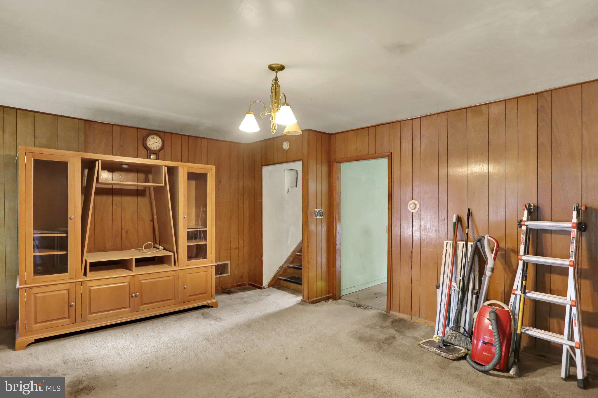 1129 Eagle Point Road Kutztown, PA 19530 - Photo 28 of 41 Right Side Unit Living Room