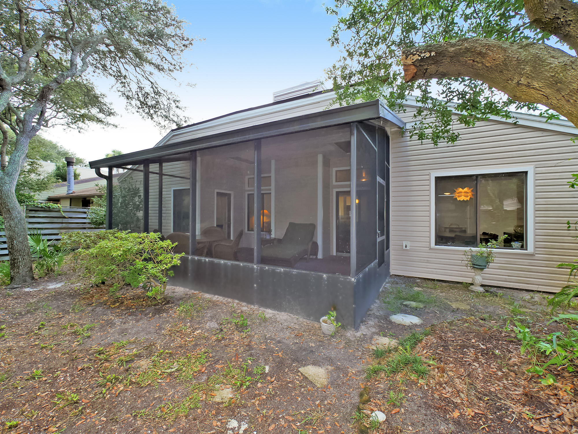 310 20th Street Atlantic Beach, FL 32233 - Photo 29 of 31 Listen for the birds!