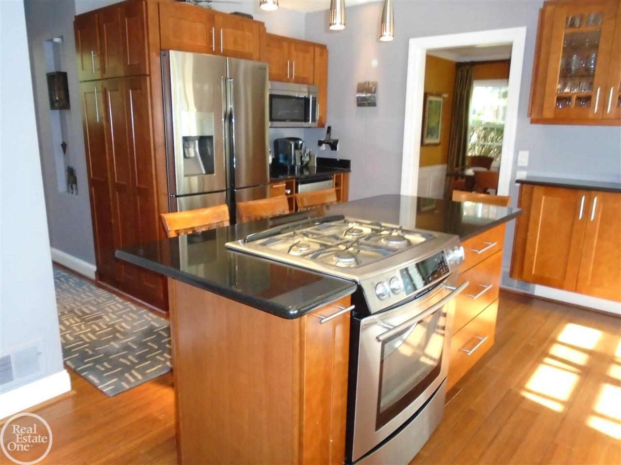 671 Westchester Road Grosse Pointe, MI 48230 - Photo 24 of 71 31350780-23.JPG