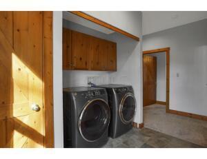 3530 Worthington Road Galena, OH 43021 - Photo 24 of 41 First Floor Laundry
