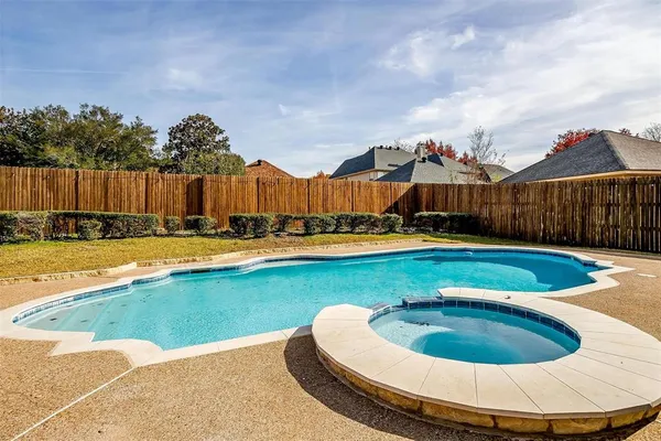 $4,650 | 4201 Fair Oaks Drive, Grapevine, TX 76051